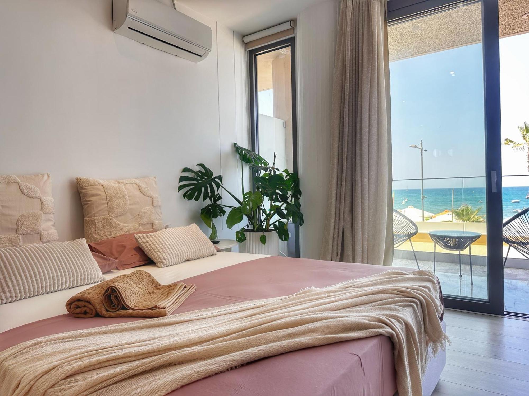 Appartamento Akasha Living By The Sea Rethymno Esterno foto