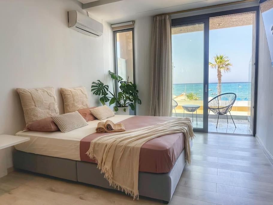 Appartamento Akasha Living By The Sea Rethymno Esterno foto